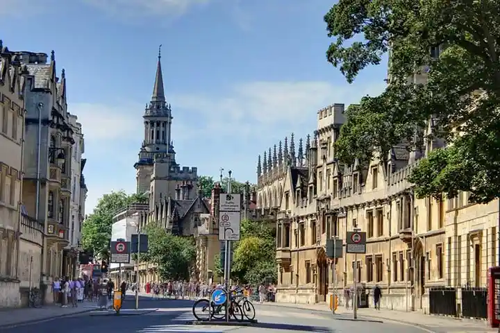Language school Oxford School of English - Oxford
